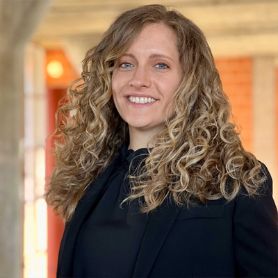  Jerianne Larson Headshot